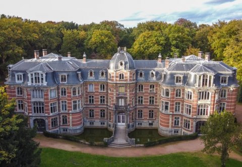 Erfgoedpremie voor dakrestauratie kasteel Ravenhof