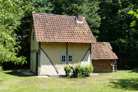 Broodnodige restauratie voor authentiek bakhuis op domein Ter Speelbergen 